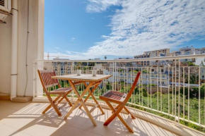 Modern Apartment steps from Balluta Bay